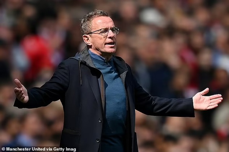 HLV Rangnick tìm được bến đỗ mới khi dẫn dắt Man Utd - 1 HLV Rangnick tìm được bến đỗ mới khi dẫn dắt Man Utd - 1