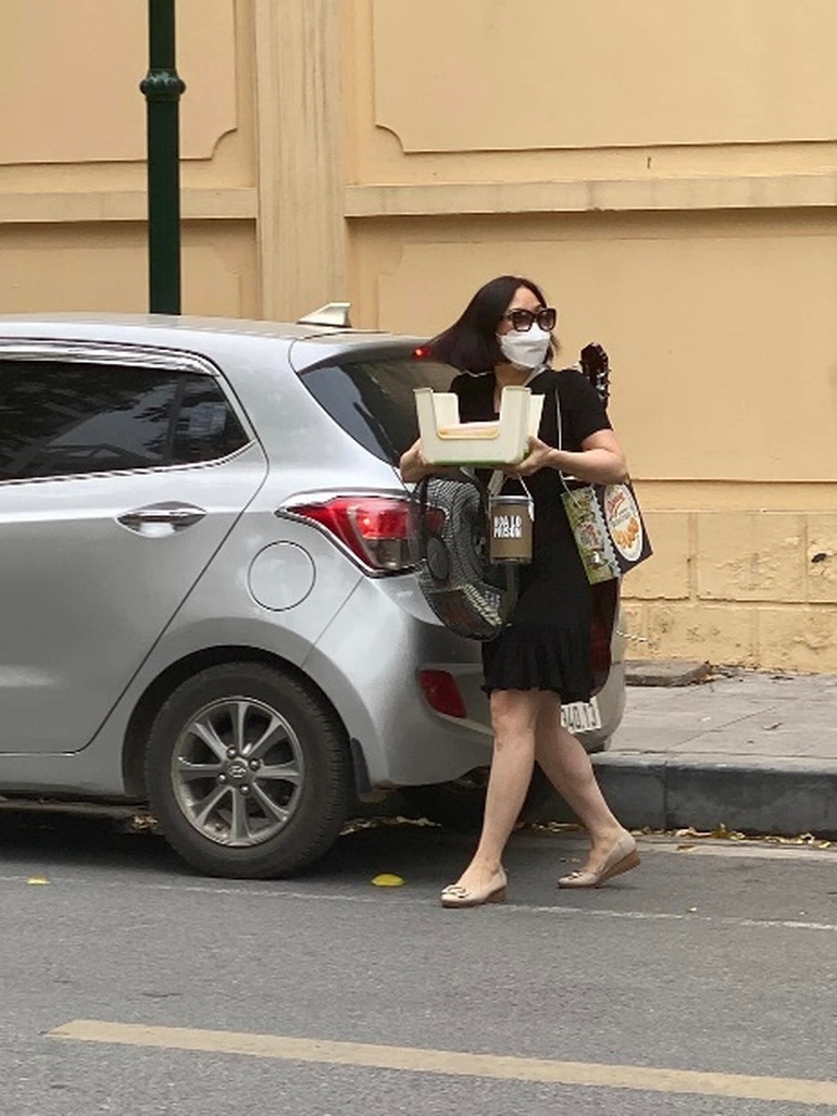 Học sinh, sinh viên đua nhau theo trào lưu Ngày không dùng cặp sách - 6 Học sinh, sinh viên đua nhau theo trào lưu Ngày không dùng cặp sách - 6