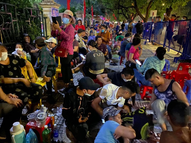 Nc247info tổng hợp: Cơn sốt vé SEA Games ở Việt Nam lên báo Đông Nam Á