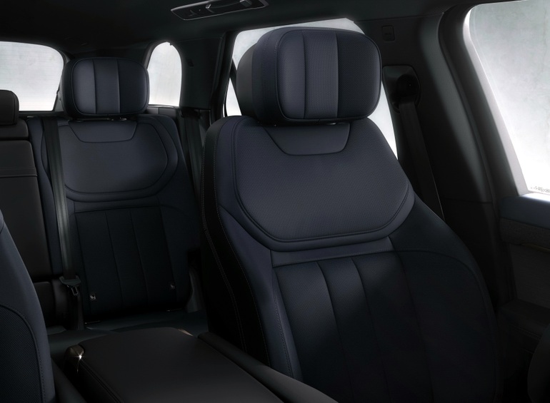 Range Rover Sport mới ra mắt bằng màn trình diễn ngoạn mục - 19