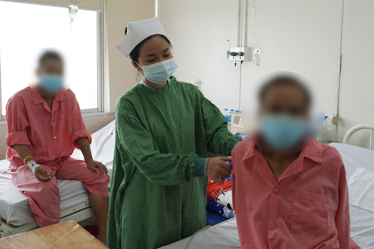 Nén đau đớn, cha mẹ hiến tạng của con trai chết não cứu 4 người - 5 Nén đau đớn, cha mẹ hiến tạng của con trai chết não cứu 4 người - 5