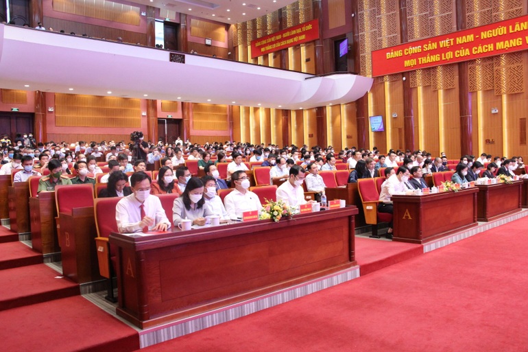 Quảng Ninh: Đồng hành, hỗ trợ, trao quyền mạnh mẽ hơn nữa cho cộng đồng nhà đầu tư, doanh nghiệp… - 3 Quảng Ninh: Đồng hành, hỗ trợ, trao quyền mạnh mẽ hơn nữa cho cộng đồng nhà đầu tư, doanh nghiệp… - 3