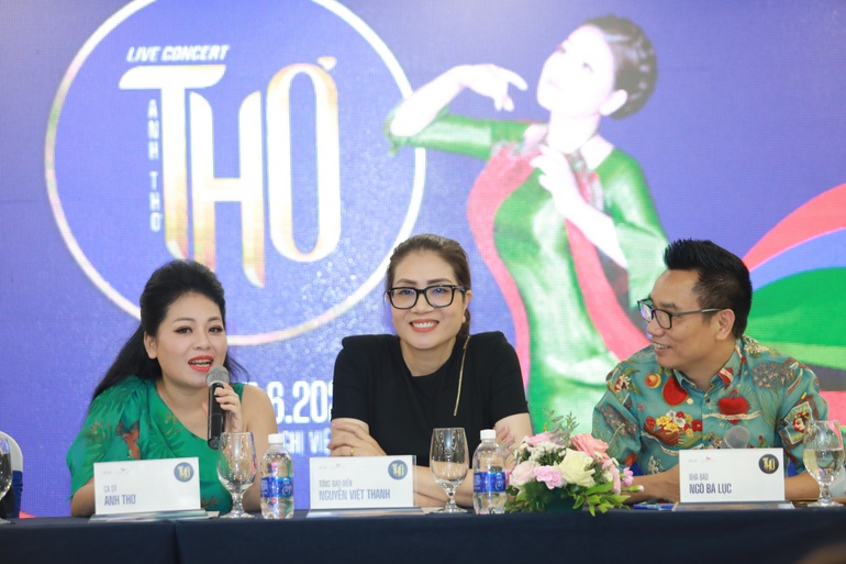 Anh Thơ: Tôi là người làm ra tiền, không tỉnh táo khi yêu