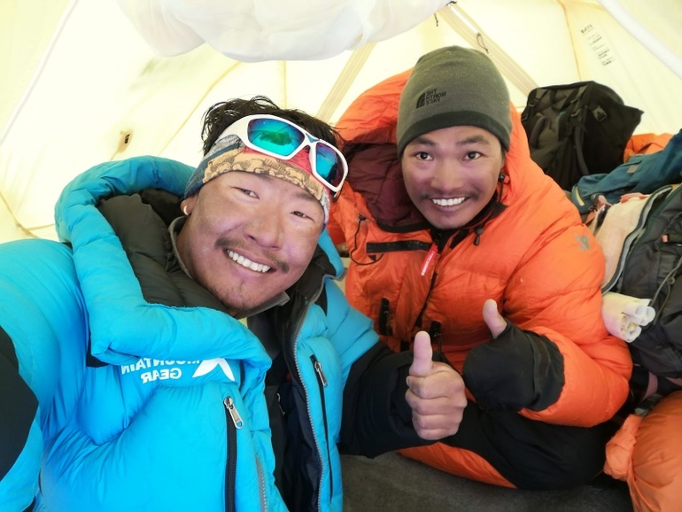 Hành trình kỷ lục của người đàn ông Việt hai lần chinh phục Everest - 8
