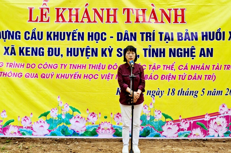 Ngập tràn niềm vui ngày khánh thành cầu Khuyến học và Dân trí nơi biên giới