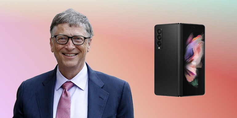 Bill Gates lựa chọn smartphone màn hình gập của Samsung để sử dụng, thay vì một chiếc smartphone do Microsoft phát triển (Ảnh: 1News).