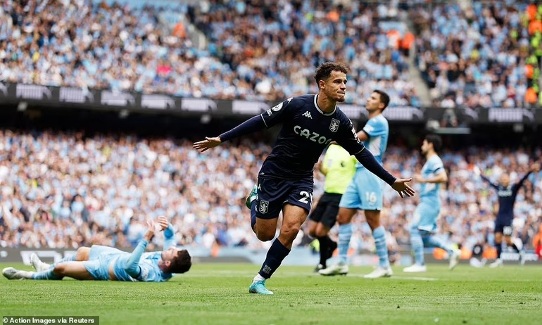 Nhìn lại 5 phút điên rồ giúp Man City giành chức vô địch Premier League - 5