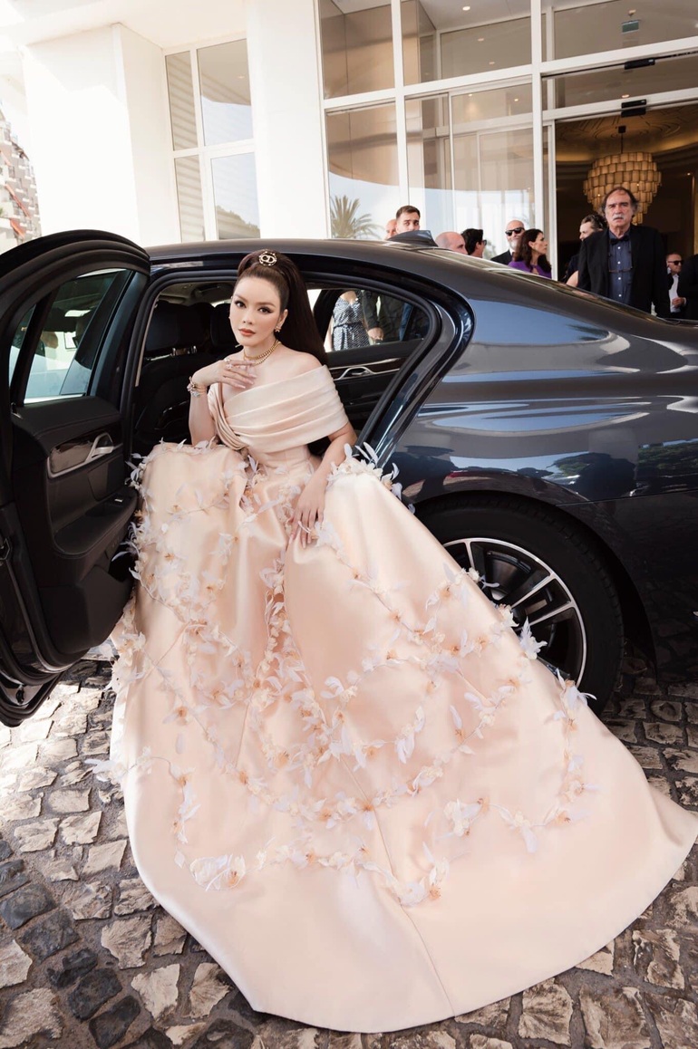 Bỏ 50 tỷ chuẩn bị, Lý Nhã Kỳ bất ngờ hủy toàn bộ lịch trình tại Cannes