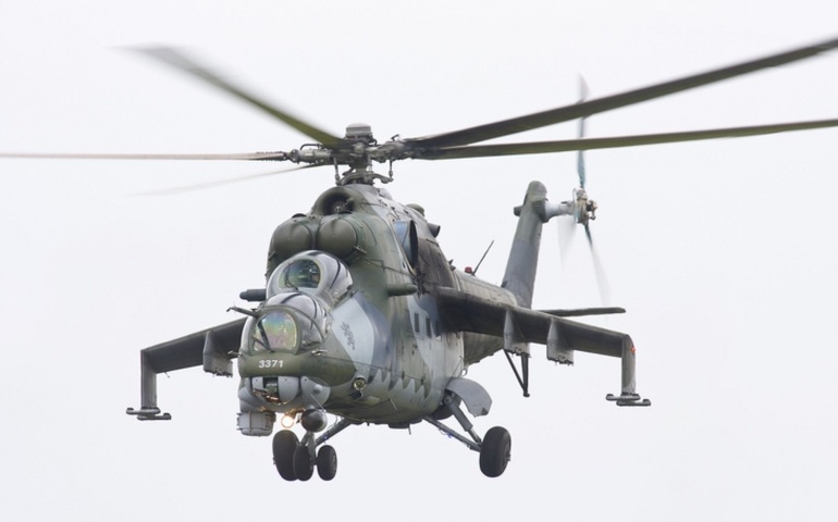 Cộng hòa Séc gửi trực thăng tấn công cho Ukraine - 1