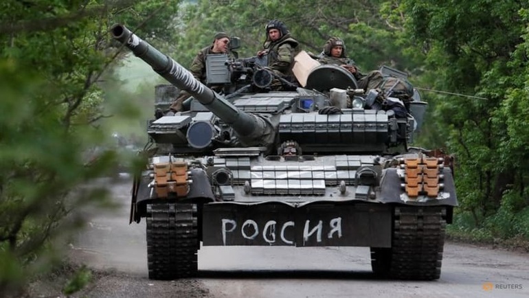 Nga tấn công tổng lực Donbass, kiểm soát thêm 3 thị trấn Donetsk - 1