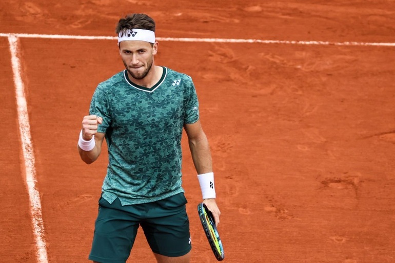 Tsitsipas, Medvedev cùng thua trước thềm tứ kết Roland Garros - 4