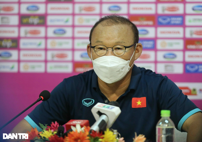 HLV Park Hang Seo: Quang Hải sẽ ra sân ở cuộc đối đầu Afghanistan - 1
