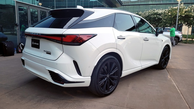 Lexus RX 2023 chính thức trình làng - 10