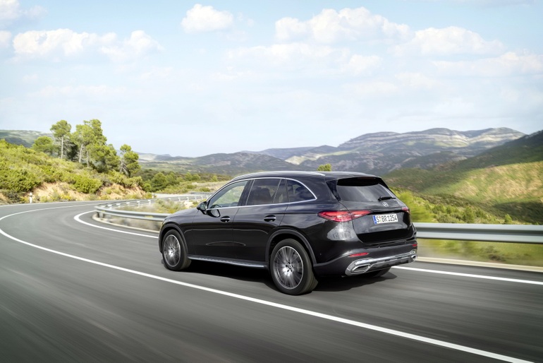 Mercedes-Benz GLC 2023 thay đổi ít nhưng quan trọng - 22