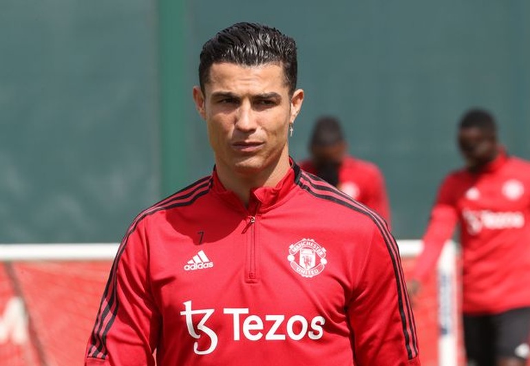 Hụt giải thưởng lớn, C.Ronaldo lên tiếng về tương lai ở Man Utd