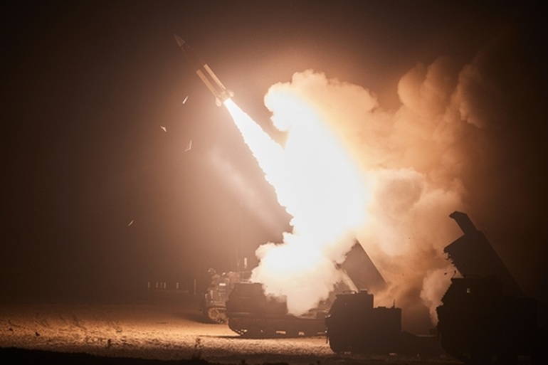 Mỹ-Hàn phô diễn hỏa lực sau vụ thử tên lửa quy mô lớn nhất của Triều Tiên - 1
