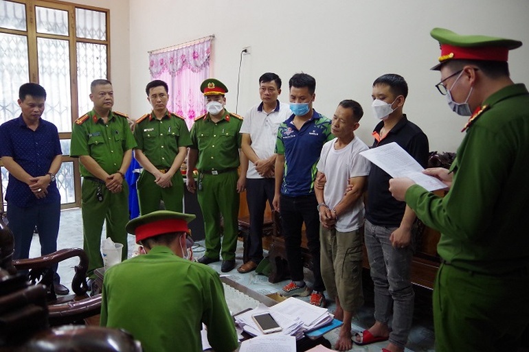 Triệt phá đường dây trộm xe máy cực lớn, phát hiện kho chứa gần 100 xe - 5 Triệt phá đường dây trộm xe máy cực lớn, phát hiện kho chứa gần 100 xe - 5