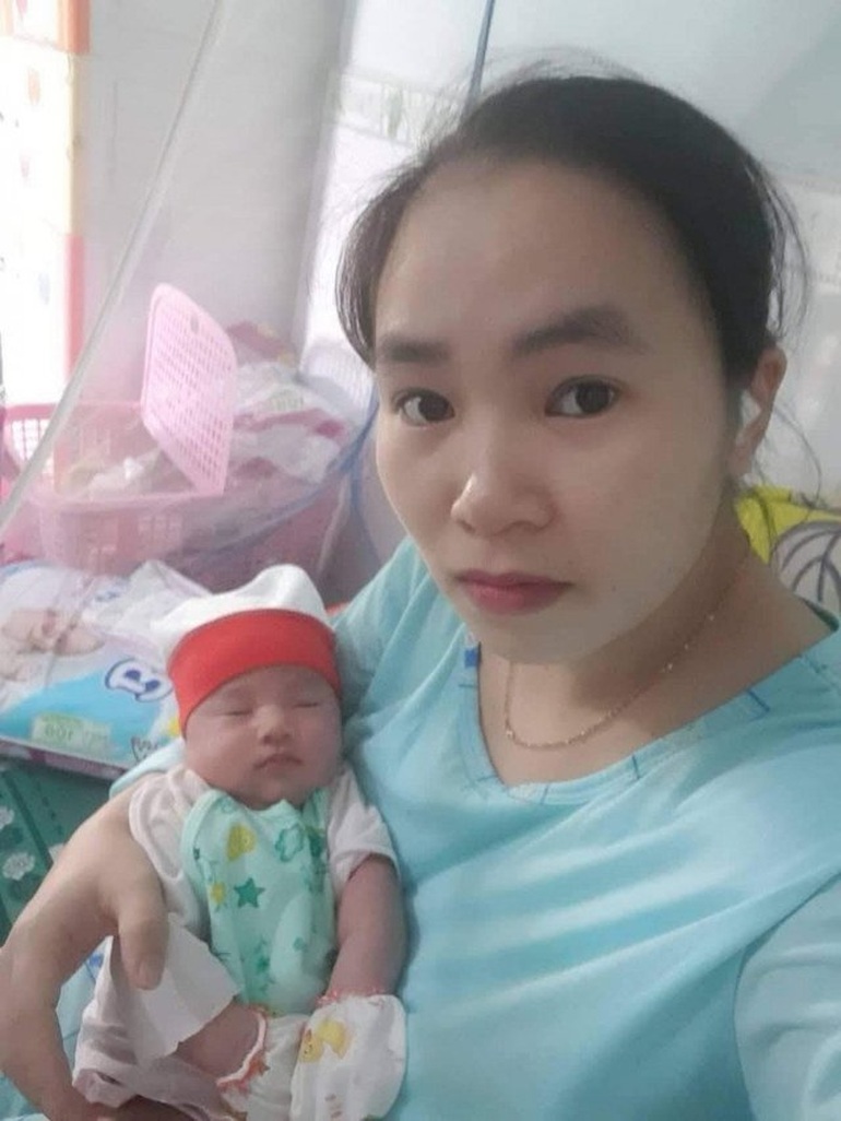 Nữ lực sĩ đạt HCV SEA Games làm mẹ: Sợ làm con đau khi cho bú
