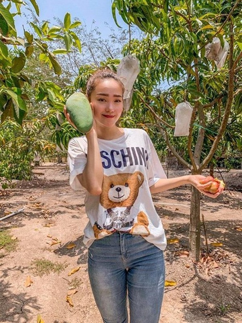 Minh Hằng giàu cỡ nào?