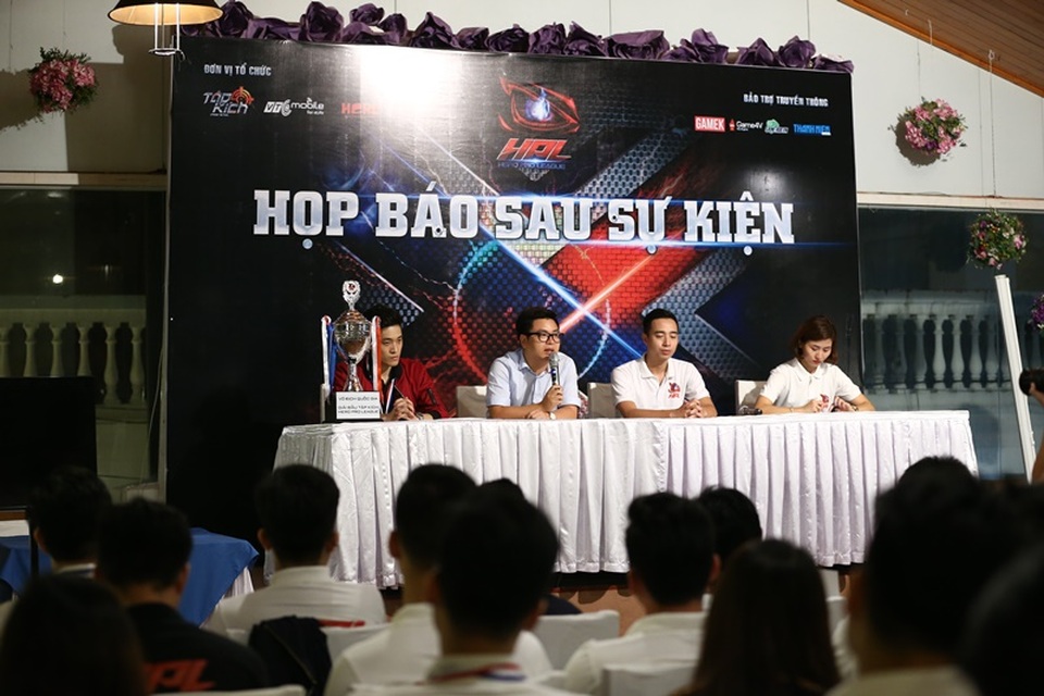 Ban tổ chức họp báo sau sự kiện để chia sẻ những định hướng cho thời gian tiếp theo