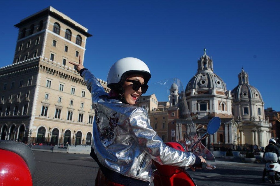 Ngẫu hứng ở Roma của Fashionista Việt - 8 Ngẫu hứng ở Roma của Fashionista Việt - 8