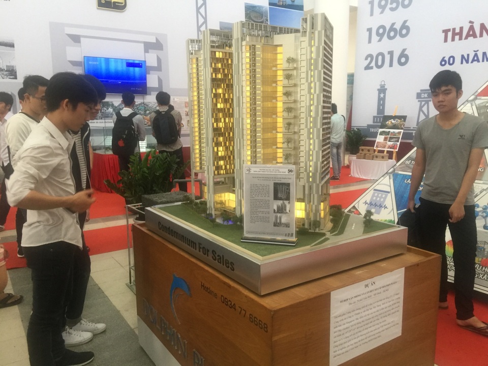 Dolphin Plaza – Truyền cảm hứng nghệ thuật vào kiến trúc - 1 Mô hình công trình Dolphin Plaza luôn thu hút sự chú ý của công chúng tại Triển lãm
