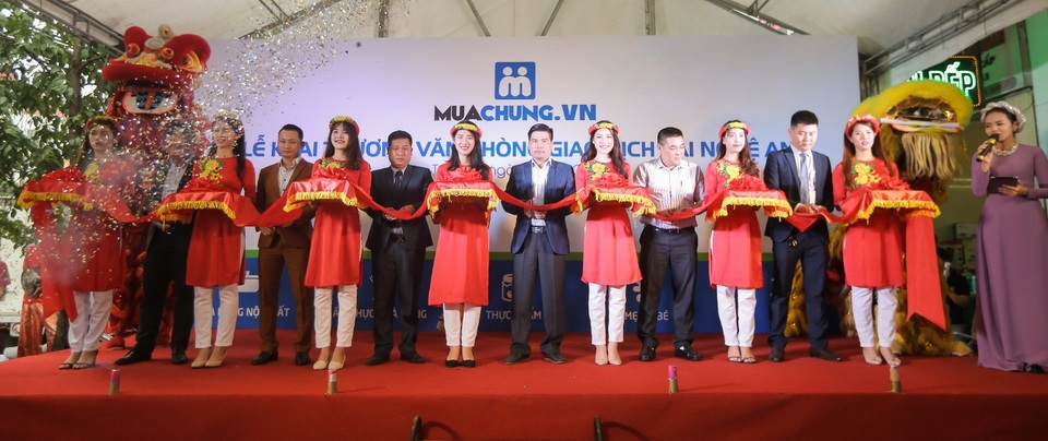Chiến binh thứ 12 của hệ thống cửa hàng muachung ra đời tại thành Vinh - 3 Lễ khai trương hoành tráng của Muachung tại Nghệ An