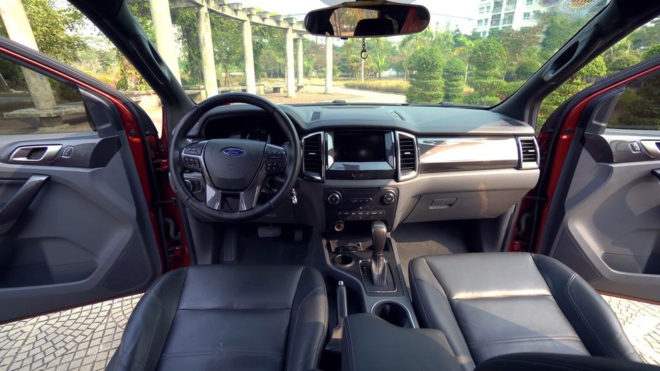 Ford Everest có gì với giá mới từ 1,18 tỷ đồng? - 3 Ford Everest có gì với giá mới từ 1,18 tỷ đồng? - 3