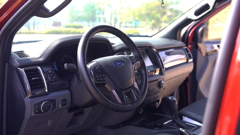 Ford Everest có gì với giá mới từ 1,18 tỷ đồng? - 4 Ford Everest có gì với giá mới từ 1,18 tỷ đồng? - 4