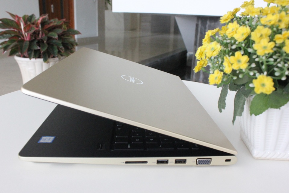 Laptop Dell Vostro 15 5000 series 5568 – Thêm lựa chọn mới dành cho doanh nhân - 1 Dell Vostro 15 5000 series 5568 hướng đến người dùng doanh nhân với thiết kế sang trọng và hiệu năng mạnh mẽ
