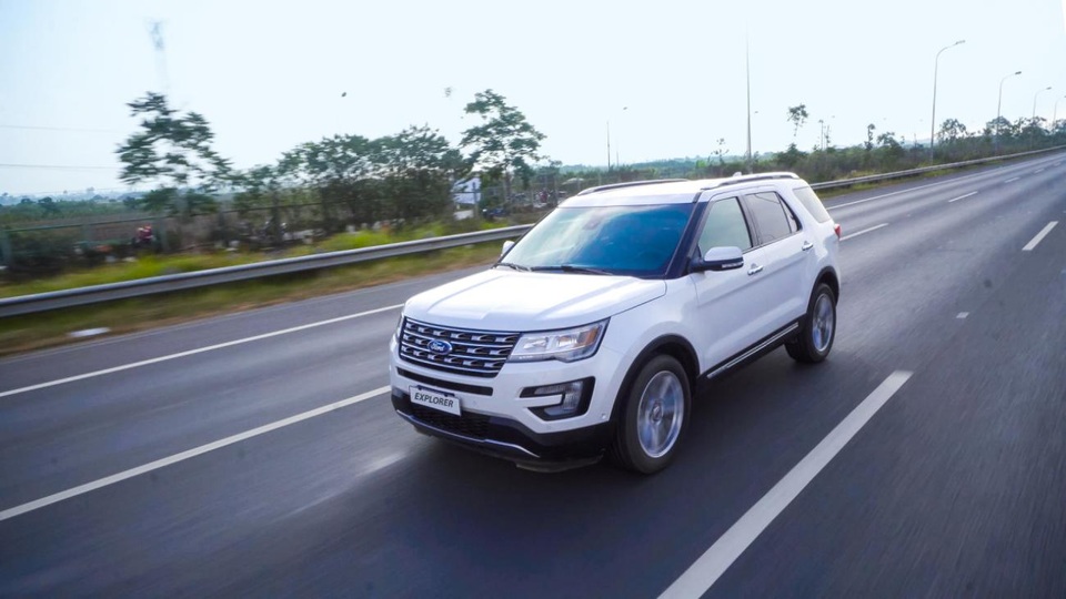 Ford Explorer - Nhân tố mới trong phân khúc SUV cỡ trung cao cấp - 3 Ford Explorer - Nhân tố mới trong phân khúc SUV cỡ trung cao cấp - 3
