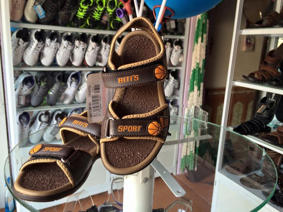 Thị trường giày nội địa liệu có còn là sân chơi cho thương hiệu Việt? - 1