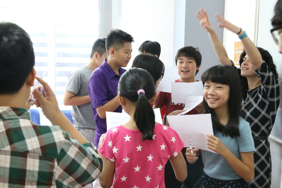 5 nhóm kĩ năng thiết yếu trong “thời đại 4.0” - 4 Một trong những giờ học tiếng Anh sôi nổi và thú vị của các bạn học sinh GPA