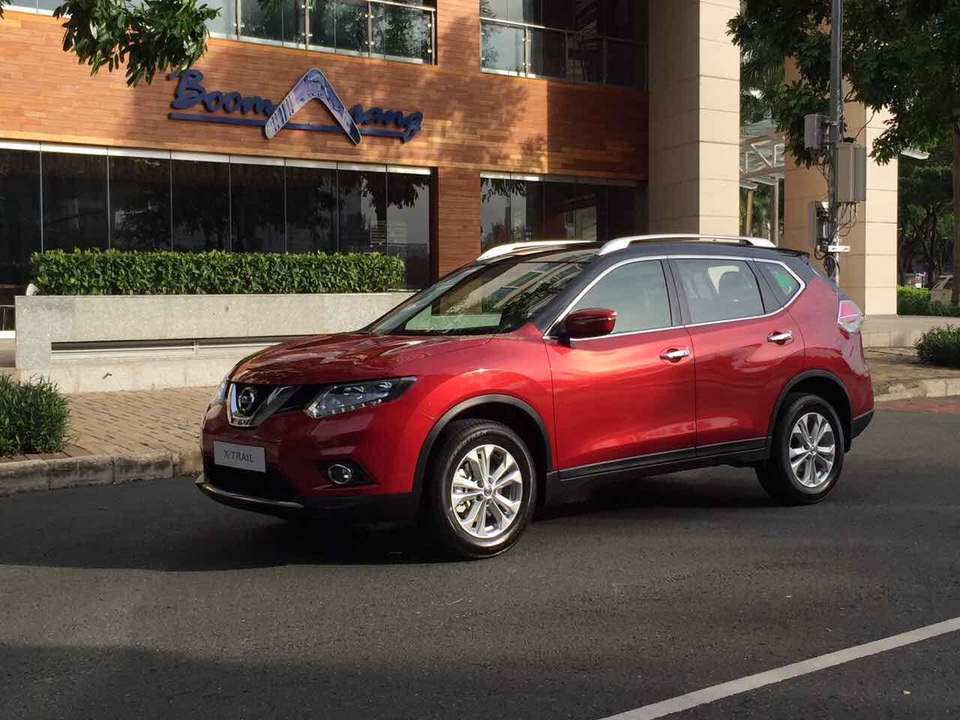 Nissan X-Trail xuất hiện tại TPHCM với màu sơn lạ mắt - 1 Nissan X-Trail xuất hiện tại TPHCM với màu sơn lạ mắt - 1