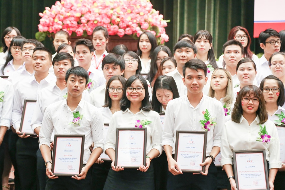 Năm 2016, UEF dành 23 tỷ đồng để trao tặng học bổng cho thí sinh