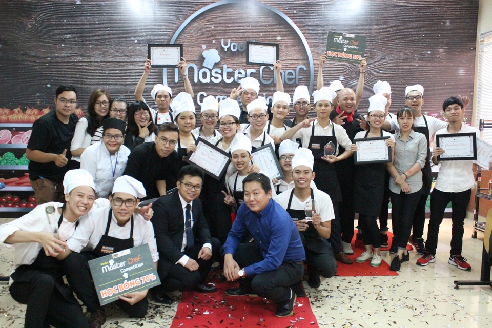 Quán quân Youth MasterChef nhận học bổng 200 triệu đồng - 1
Fine Dinning trở thành Quán quân của cuộc thi Youth MasterChef mùa đầu tiên