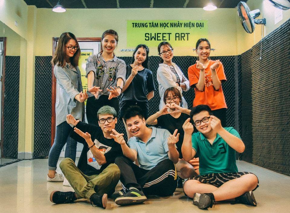 Khám phá những lớp học nhảy hiện đại Hot nhất hiện nay - 1 Khám phá những lớp học nhảy hiện đại Hot nhất hiện nay - 1
