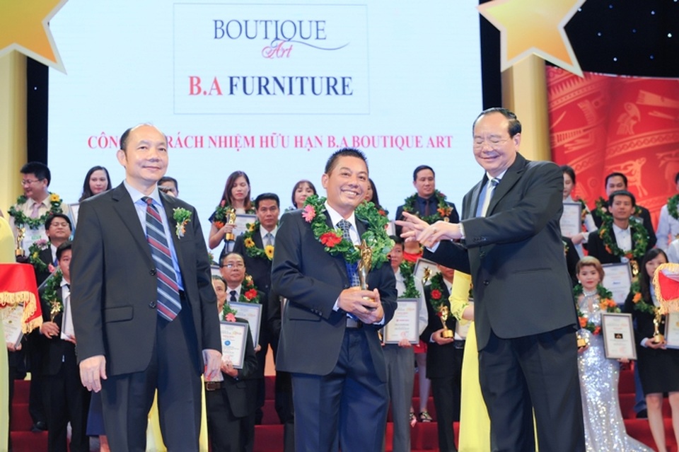 B.A Furniture được vinh danh trong Top 10 “Thương hiệu dẫn đầu Việt Nam năm 2017” - 1 B.A Furniture được vinh danh trong Top 10 “Thương hiệu dẫn đầu Việt Nam năm 2017” - 1