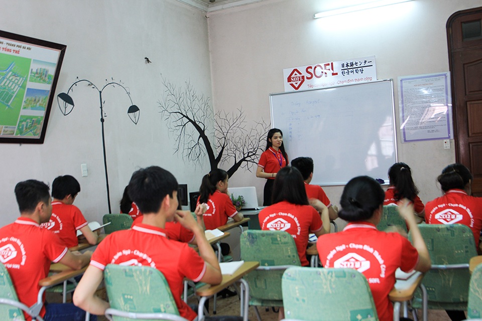 Lối tắt bí mật cho thành công tương lai từ học tiếng Hàn - 4 Nỗ lực để vươn đến chất lượng hoàn hảo là phương châm - định hướng chiến lược tại SOFL.