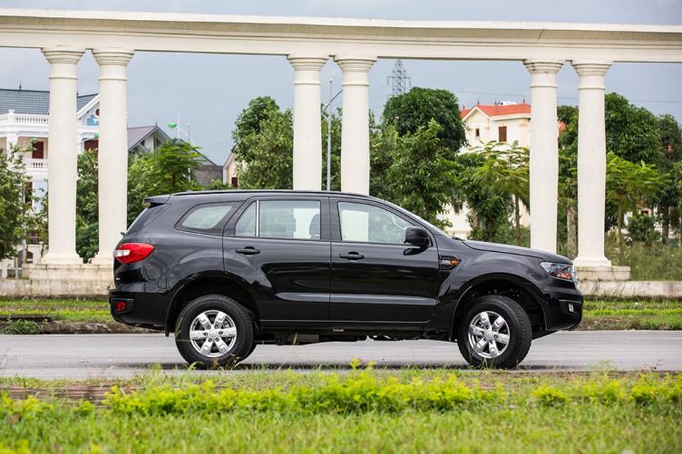 Ford Việt Nam trình làng Everest Ambiente đón đầu xu thế - 4 Ford Việt Nam trình làng Everest Ambiente đón đầu xu thế - 4
