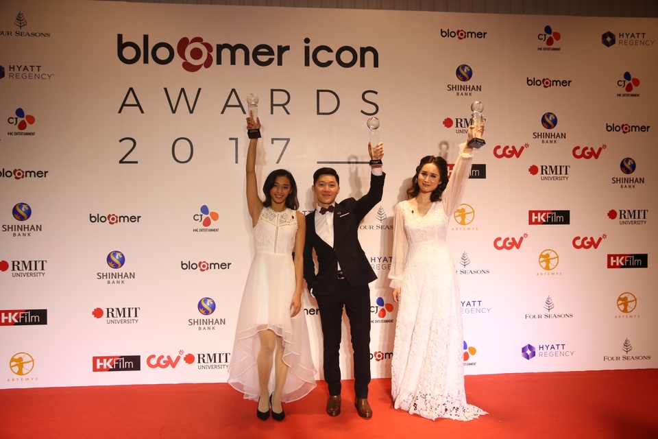 Sasha Mai - Bông hồng với tiếng hát ru biết bao con tim trên youtube - 3