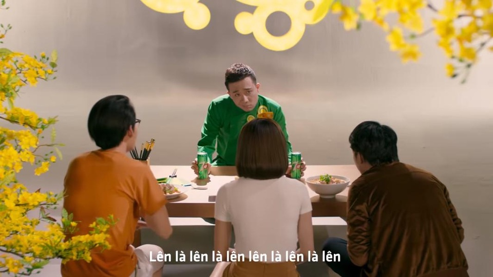 Đạo diễn Dũng “khùng” tái xuất với khán giả phim ngắn “siêu cấp đáng yêu” đón tết - 5 Đạo diễn Dũng “khùng” tái xuất với khán giả phim ngắn “siêu cấp đáng yêu” đón tết - 5