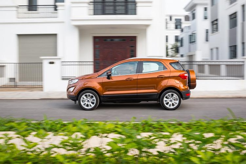 Ford EcoSport 2018 nâng cấp triệt để từ trong ra ngoài - 2 Ford EcoSport 2018 nâng cấp triệt để từ trong ra ngoài - 2