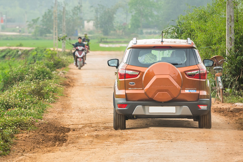 Ford EcoSport 2018 - Không chỉ dành cho đô thị - 5 Hệ thống treo tiên tiến giúp Ford EcoSport dễ dàng chinh phục những con đường xấu