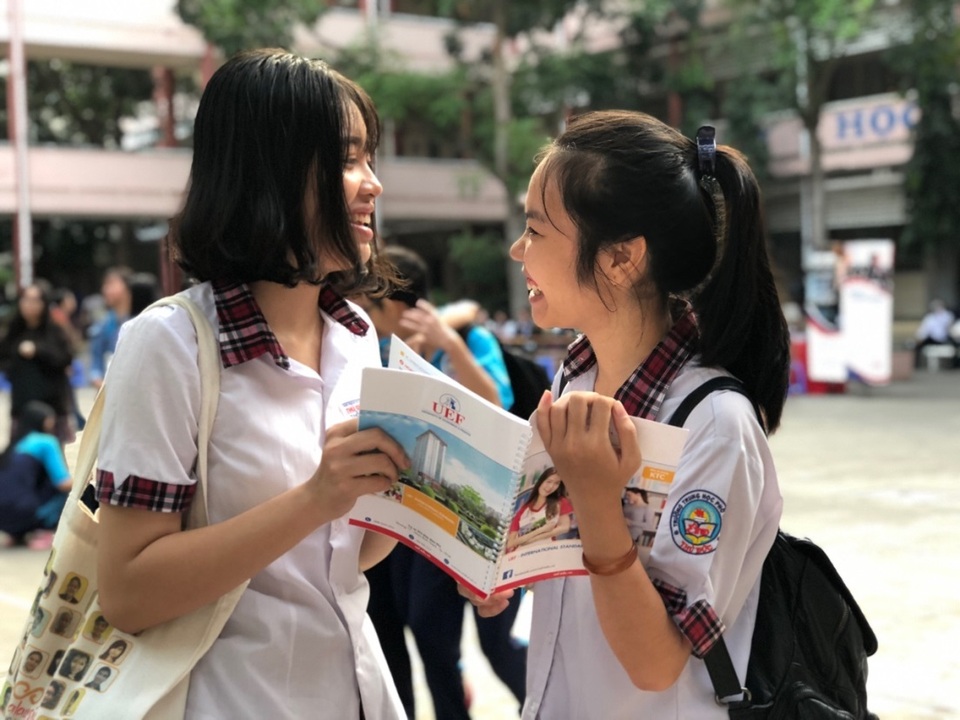 5 điểm cộng khiến phương thức xét học bạ được thí sinh chọn lựa - 2 Với điểm học bạ từ 21 trở lên, thí sinh có cơ hội nhận các suất học bổng của UEF