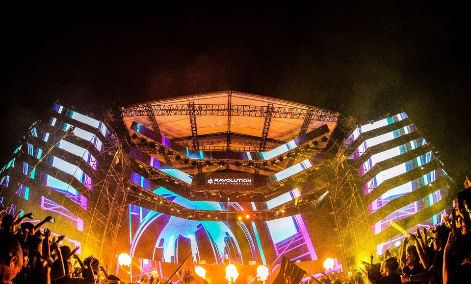 Sẵn sàng chào đón mùa hè cùng Ravolution Music Festival của JETSTAR! - 2 Sân khấu RMF by JETSTAR – nơi đem đến những trải nghiệm ‘hiếm có khó tìm’, nơi cùng Ravers đi qua những cung bậc cảm xúc khác nhau.