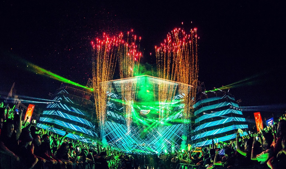 Sẵn sàng chào đón mùa hè cùng Ravolution Music Festival của JETSTAR! - 3 Không gian trải nghiệm âm nhạc đỉnh cao với hiệu ứng âm thanh ánh sáng cực khủng theo đúng chuẩn quốc tế.