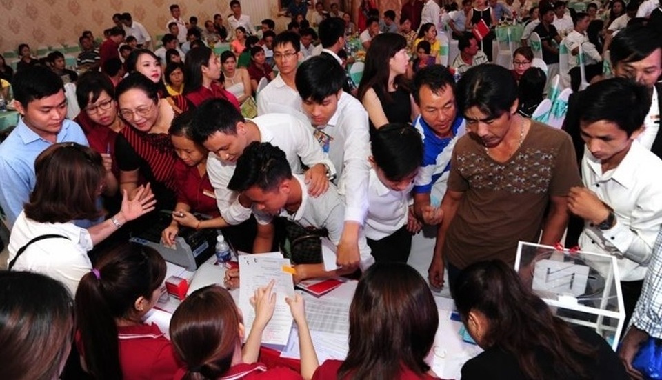 Sự chuyển dịch đầu tư BĐS phía Tây Bắc, Đà Nẵng đang lên cao - 1 Thị trường BĐS cả nước, 6 tháng đầu năm chứng kiến làn sóng đầu tư và mở bán rầm rộ.