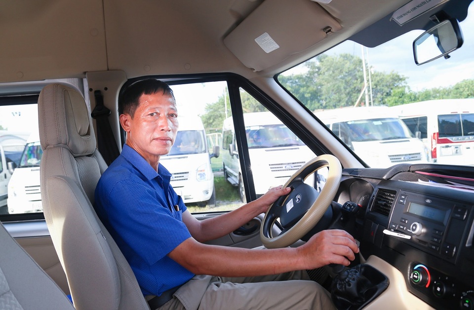 Những sức hút không thể “chối từ” của Ford Transit - 3 Những sức hút không thể “chối từ” của Ford Transit - 3