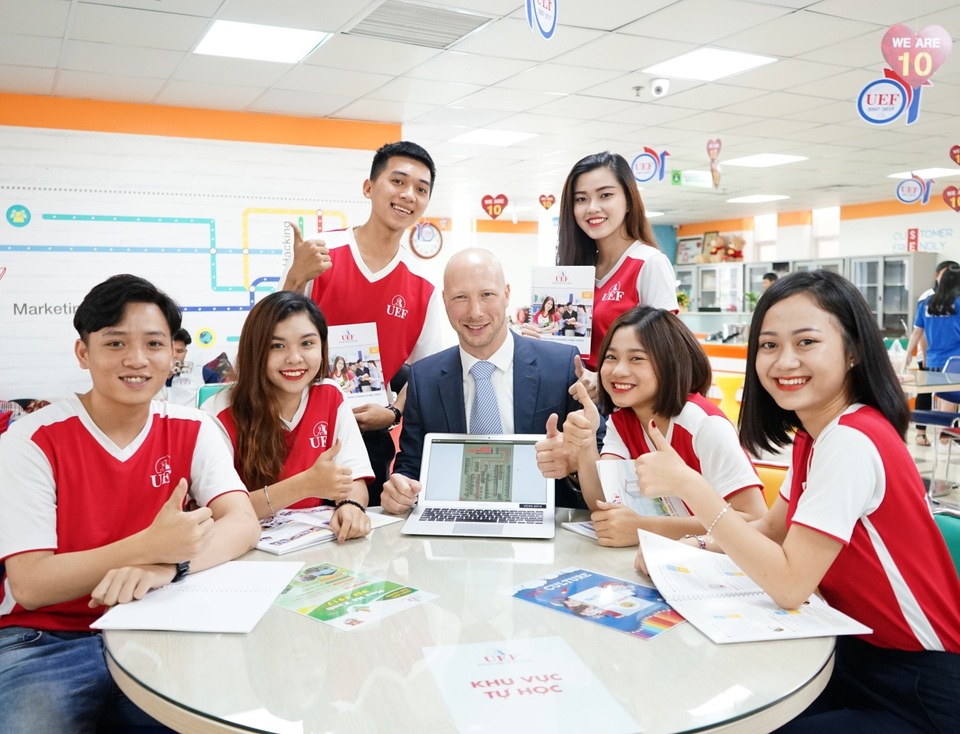 Lý giải nguyên do UEF luôn được thí sinh ưu tiên chọn xét tuyển - 3 Học tại UEF, sinh viên có cơ hội chuyển tiếp quốc tế, nhận song bằng